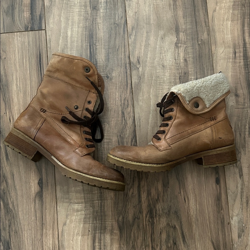 Brown Leather Ankle Boots with Fur Lining